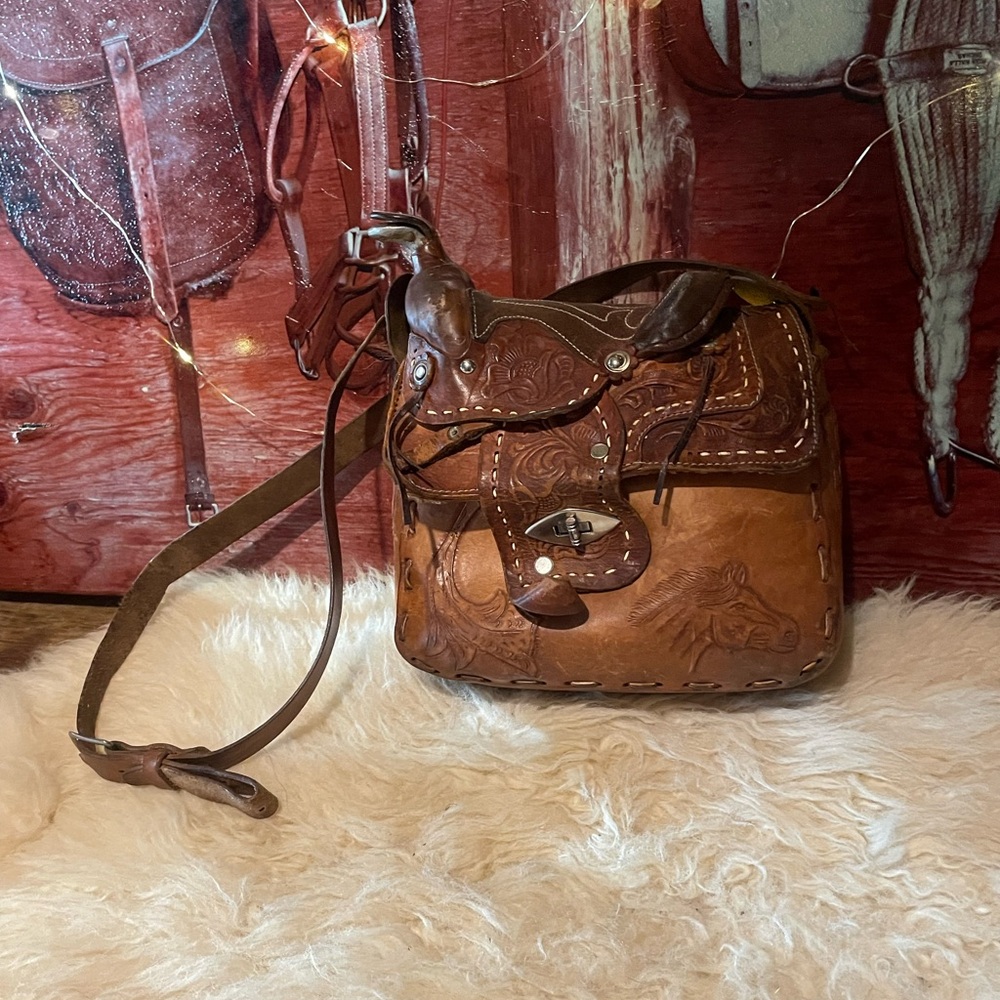 Leather saddle bag